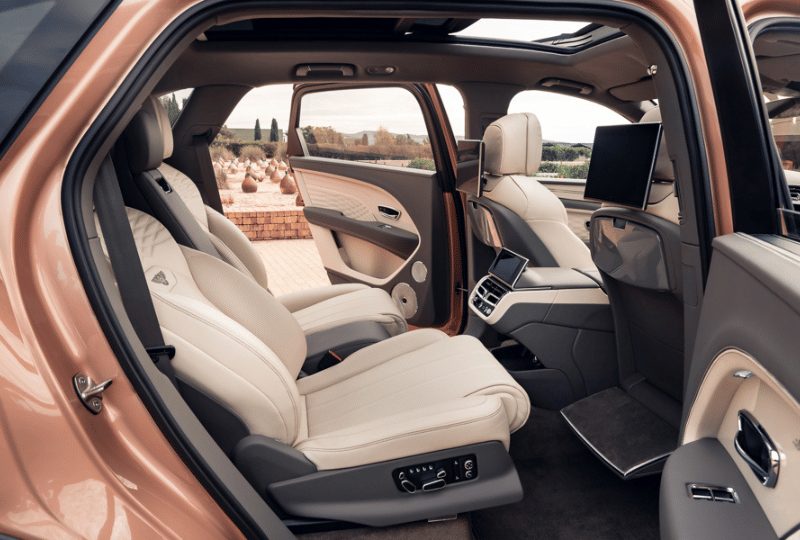 Bentley Bentayga EWB Azure